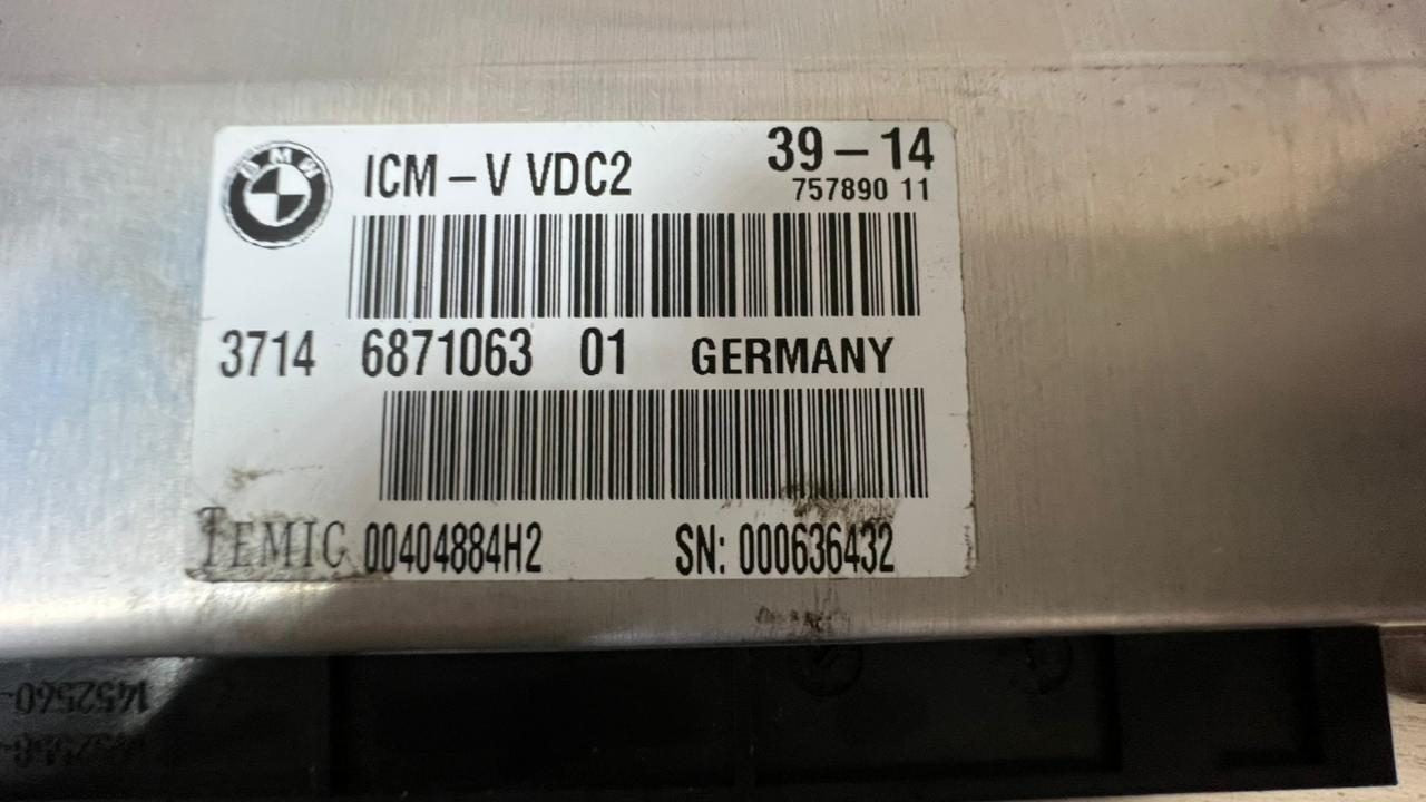 2012-2018 BMW 640i Suspension Control Module 6871063 F10, F11, 7' 550i, 740i 