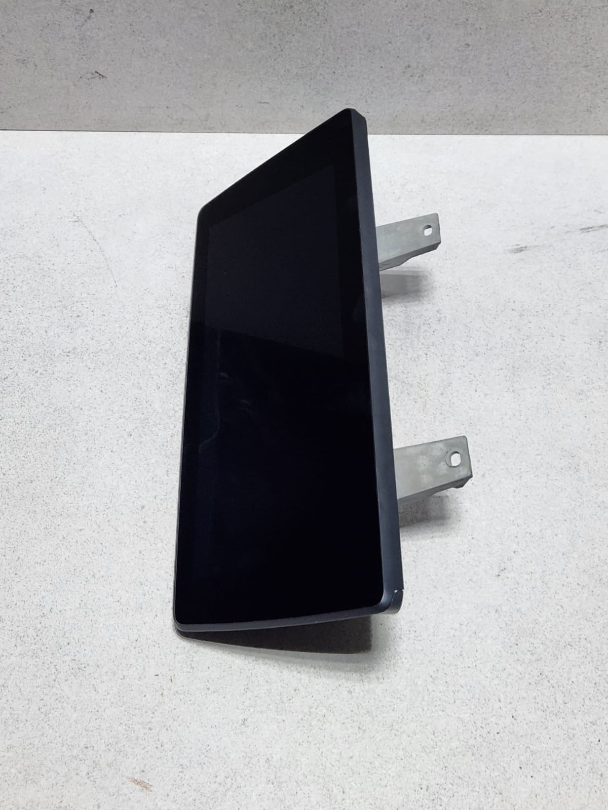 2020-2023 BMW 530i Central Display Screen 9825936 5 Series G30 G31 MGU 