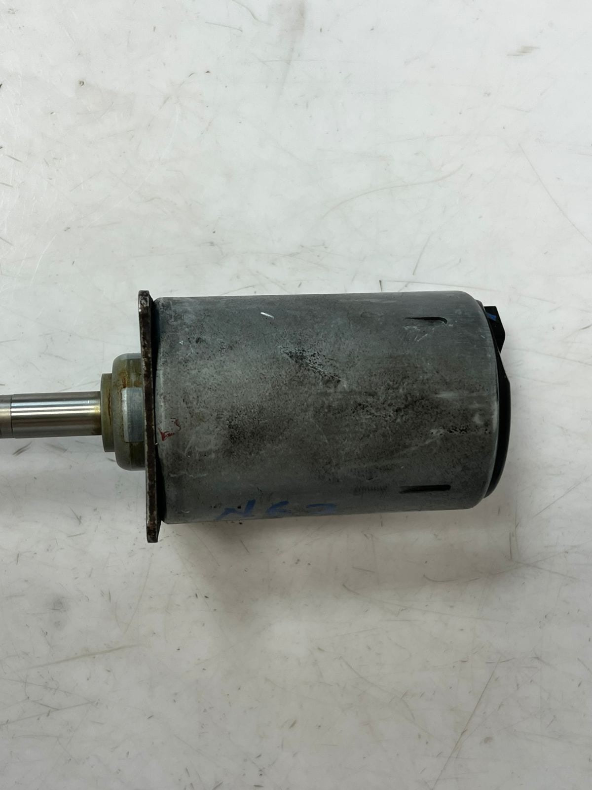2004-2005 BMW 545i 550i 645Ci 650i 740I N62 Valvetronic Actuator Motor 7548389
