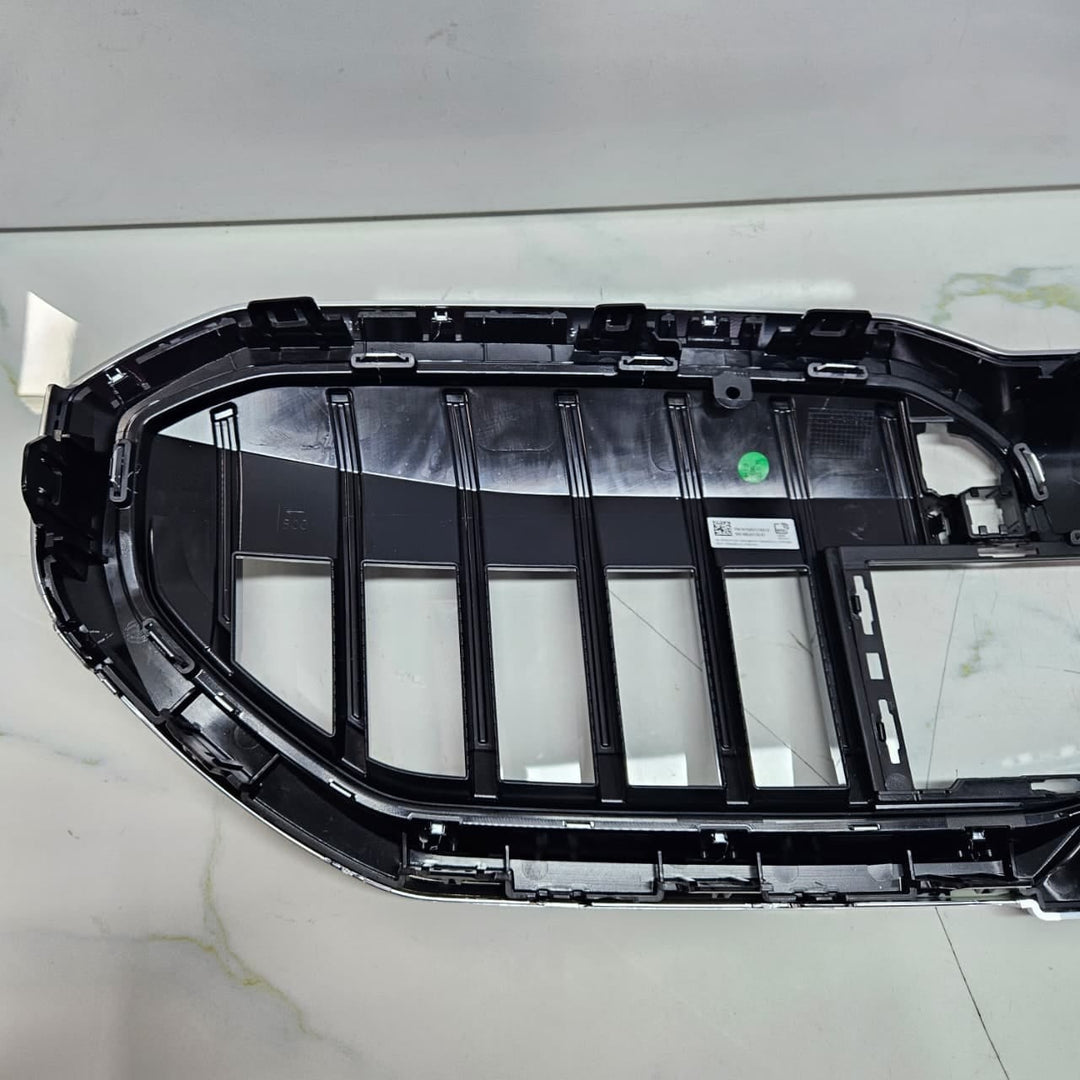 Genuine 2024-2026 BMW 5 Series i5 G60 Front Bumper Upper Radiator Grille 5A017A9