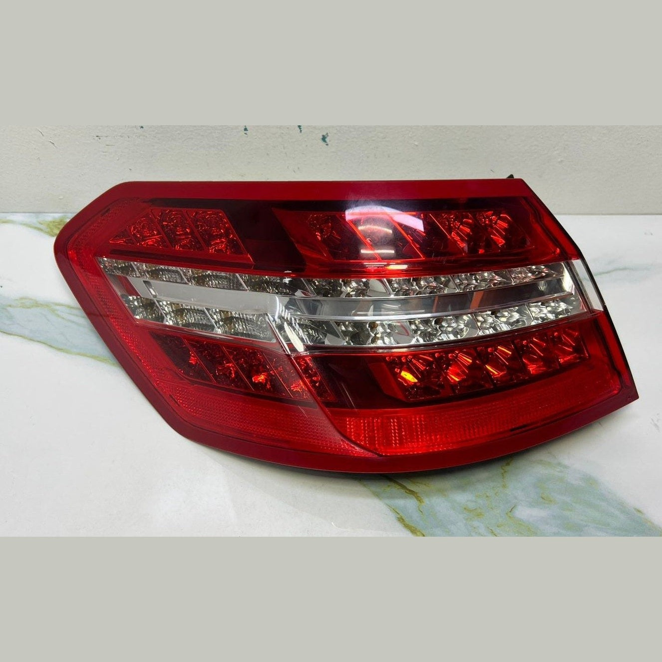 Mercedes-Benz Rear Lamp A 212 820 11 64