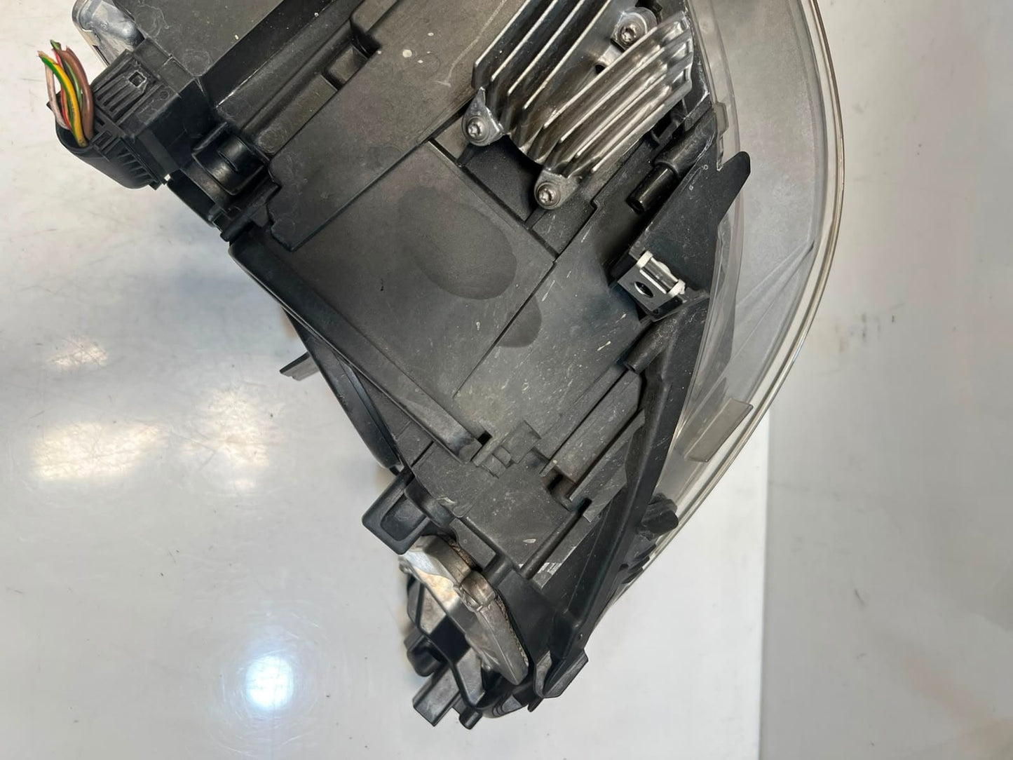 2010-2017 BMW 5 Series F07 535i GT 550i GT Xenon Headlight LEFT US 7199617