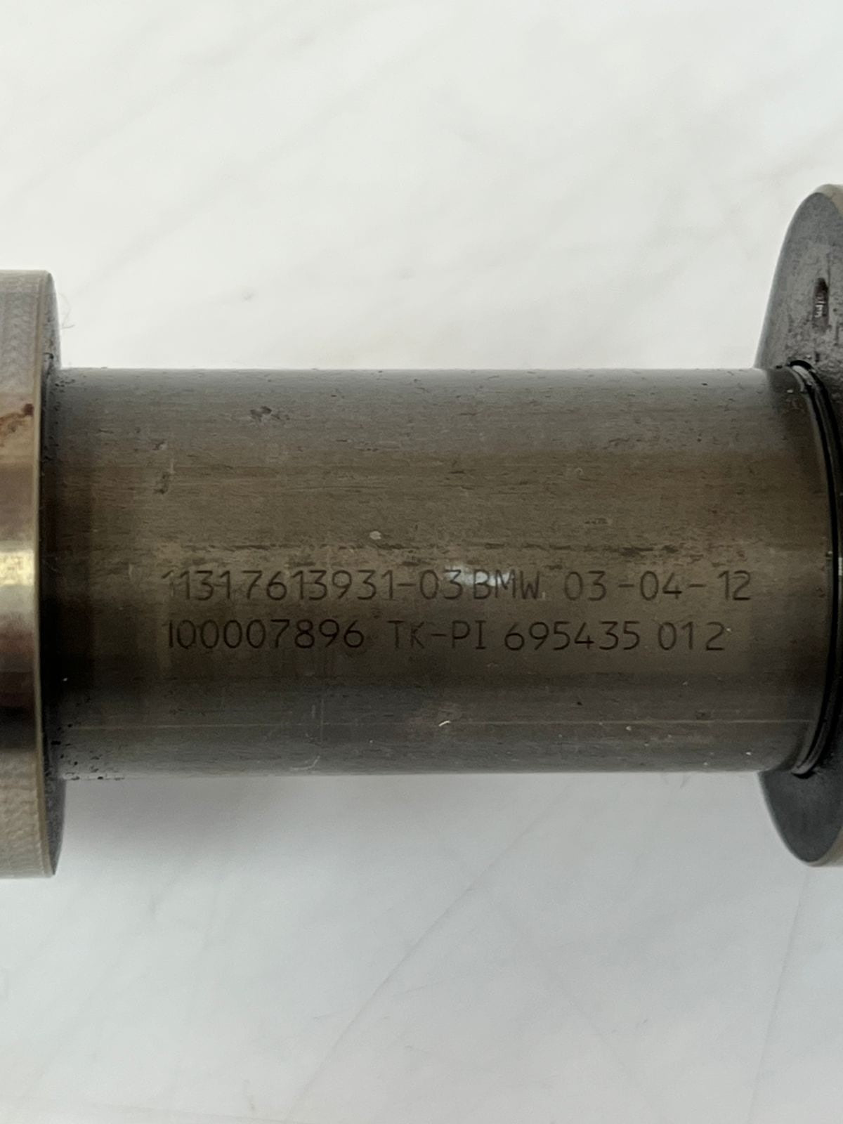 2012-18 BMW M5 F10 550i F12 F13 650i X5M N63 S63 Exhaust Camshaft 7613931 OEM