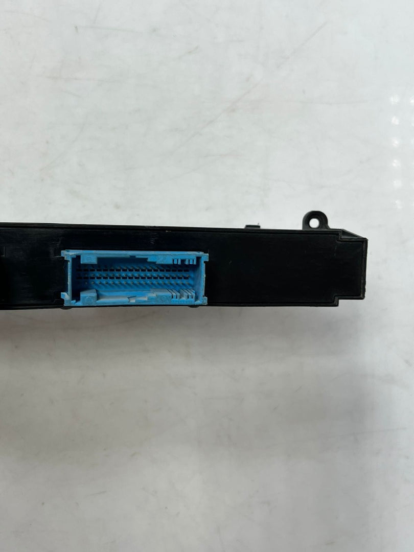 2005-2011 BMW E90 3-Series Junction Box JBE Body Control Module BCM 6982711 OEM