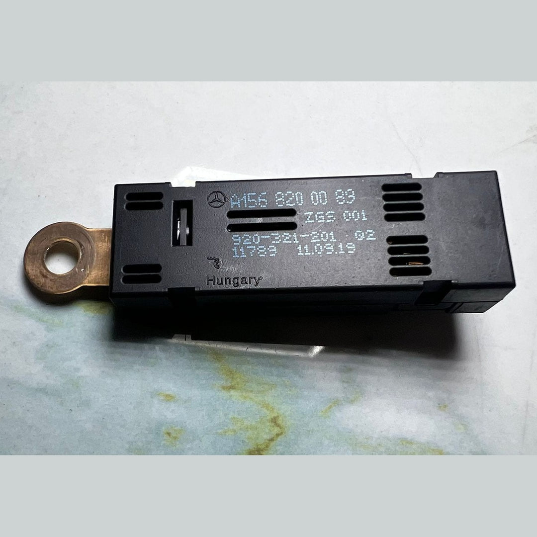 2015-2023 Mercedes-Benz C300 Antenna Amplifier A1568200089 W205 C-Class X253 GLC