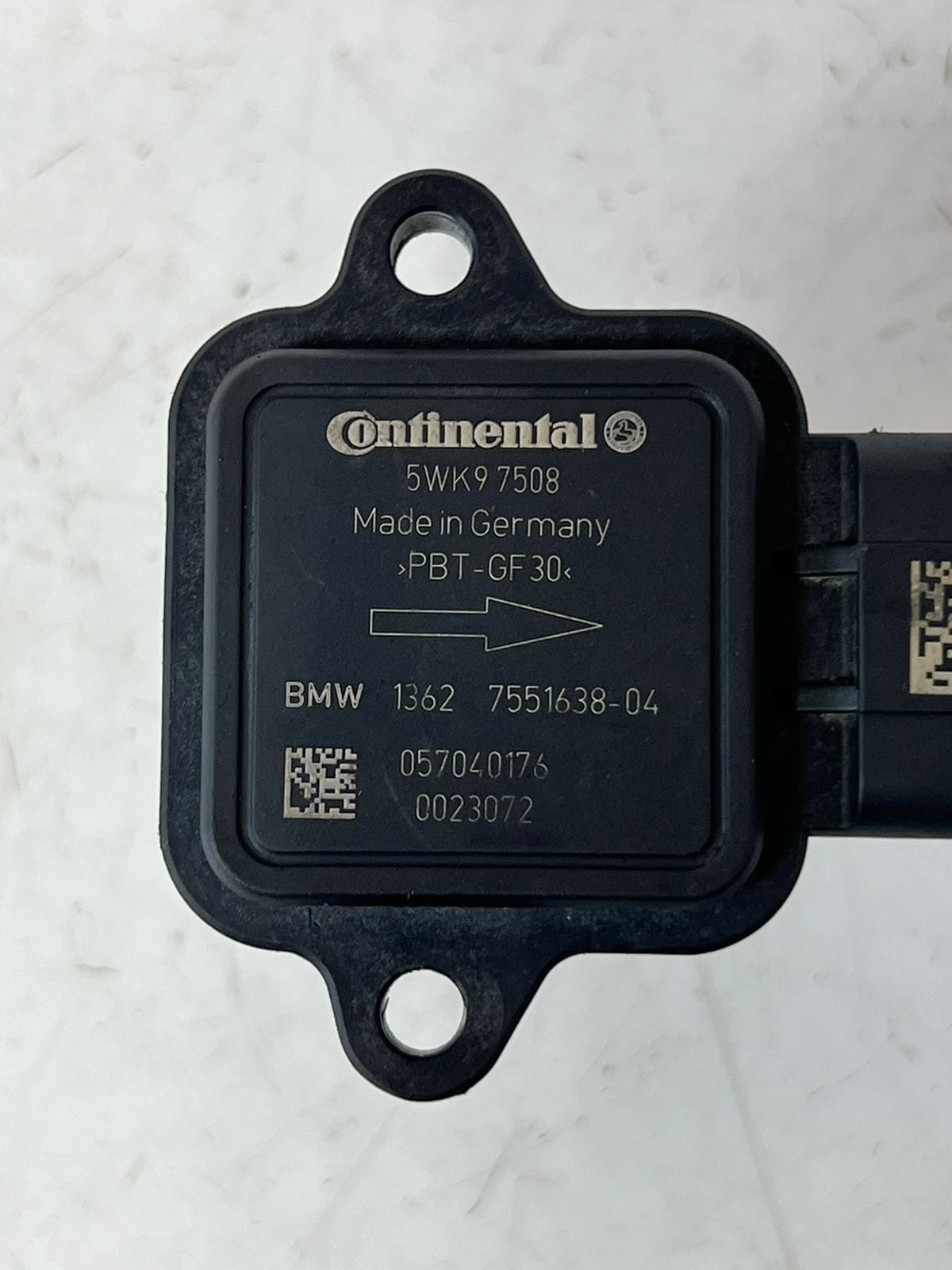 2008-2013 BMW 128i X1 X3 X5 Z4 E60 E61 E70 E90 E92 Mass Air Flow Sensor 7551638 