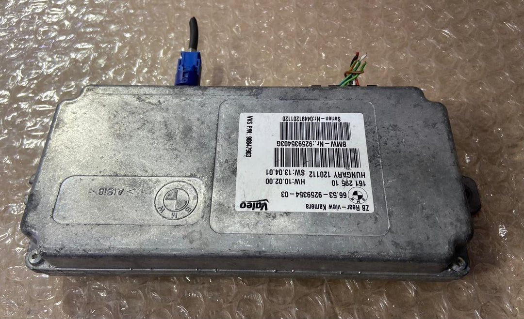 OEM BMW F10 5-SERIES 550i 2012 REAR VIEW BACK UP CAMERA CONTROL MODULE 9259354