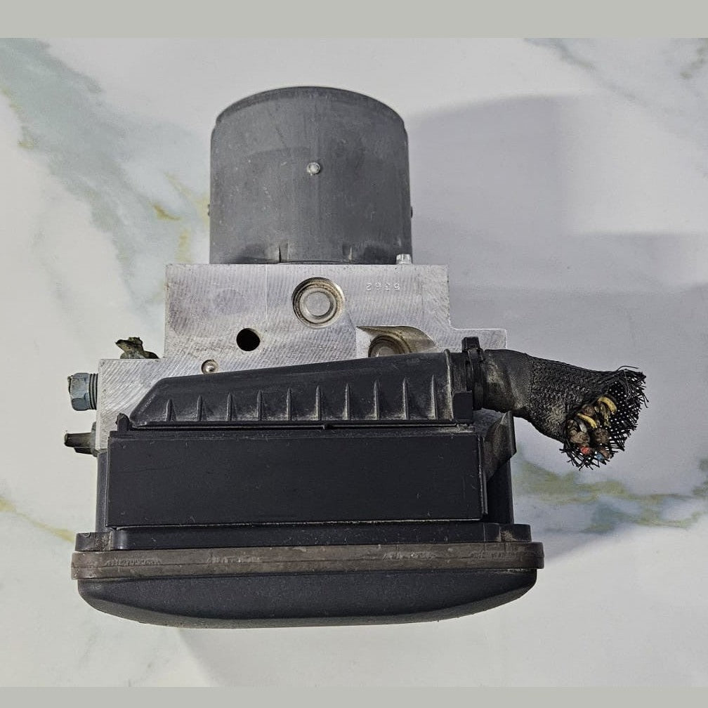 OEM BMW F02 F07 ABS Anti Lock Pump Brake Module 6797036, 6797038