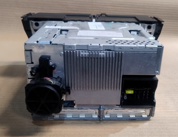 BMW X5 E70 CD RADIO PLAYER HEAD UNIT GENUINE BMW -  9147618