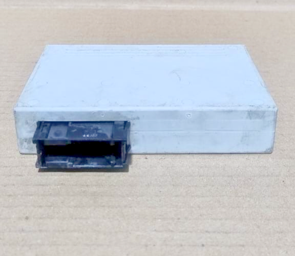 BMW E60 M5 E61 E70 E64 E63 KEYLESS GO PASSIVE CONTROL MODULE- 9134707