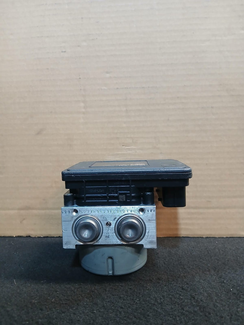 OEM BMW F20 F30 F31 ABS DSC CONTROL UNIT MODULE 6881177