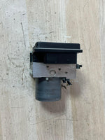 Bild in die Galerieansicht laden, OEM BMW X1 E84 And E90 Hydraulic Unit ABS Pump Module 6860214