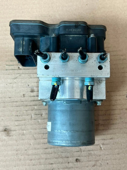 2015 BMW X6 F16 X5 F15 ABS DSC DXC9 Pump Hydraulic Unit 6864801 OEM