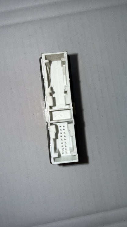 BMW PDC MODULE I8 9382516 2015 2016 BMW I3 - PDC / PARK Distance Control