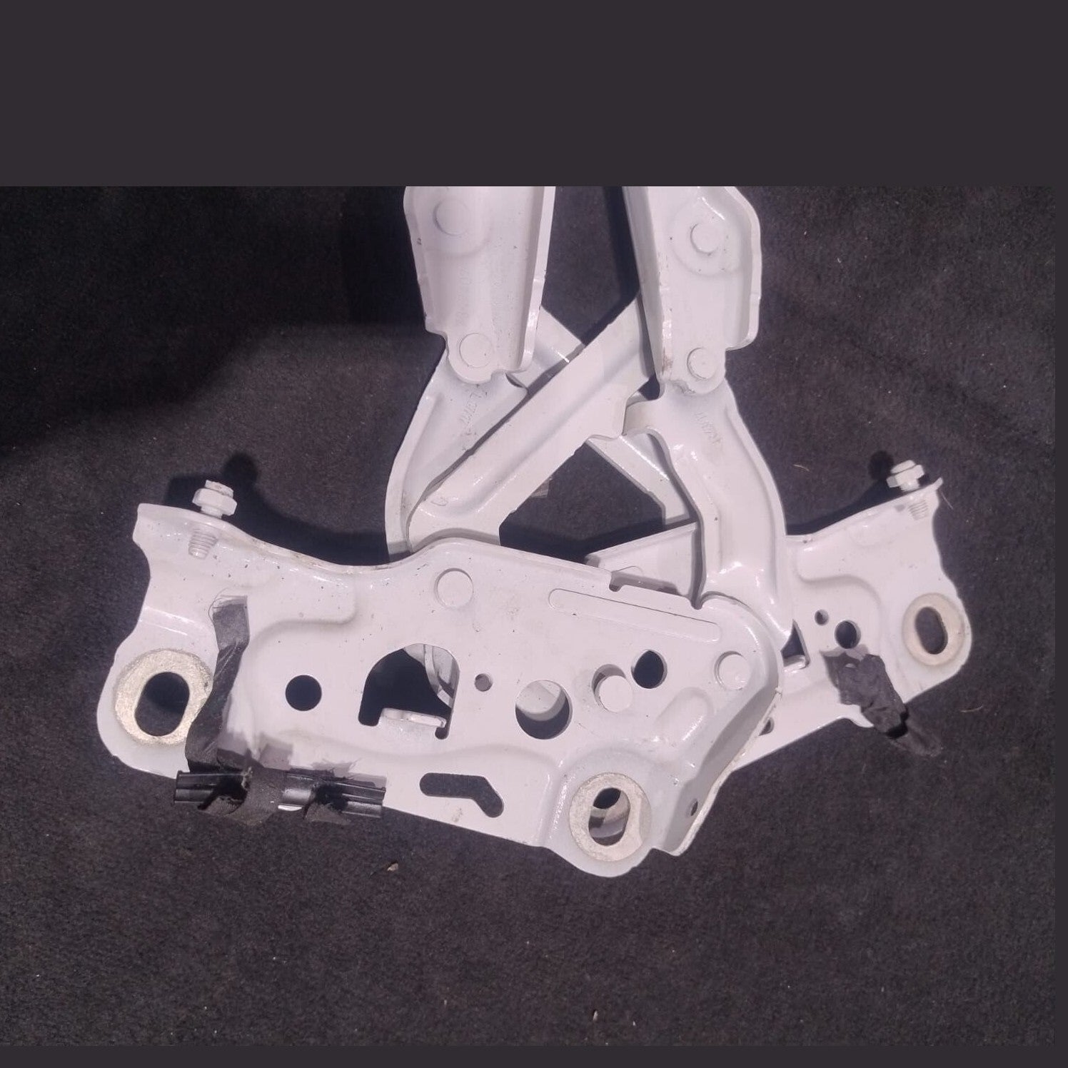 OEM BMW F90 F93 G12 G14 G15 G16 G30 M5 M8 L&F HOOD HINGES SET 7347407-7347408