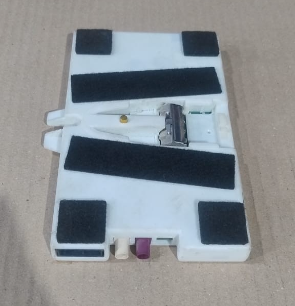 OEM BMW F15 Antenna Module / Diversity Stereo Receiver – 1D2622587