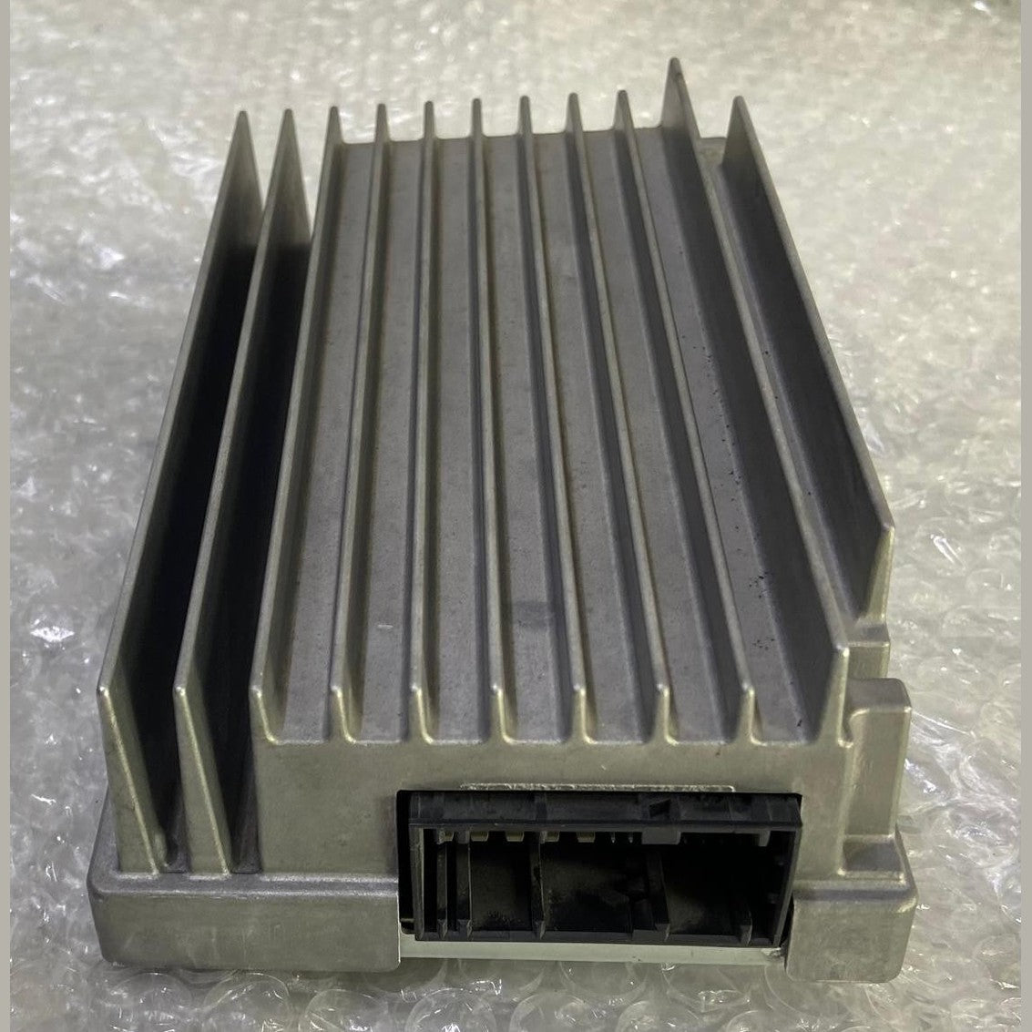 OEM BMW F32 F30 HiFi RADIO AUDIO AMPLIFIER 9316974 LEAR