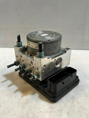 2014 BMW 3 Series F20 F30 F31 328i ABS Pump Module 6858953 OEM