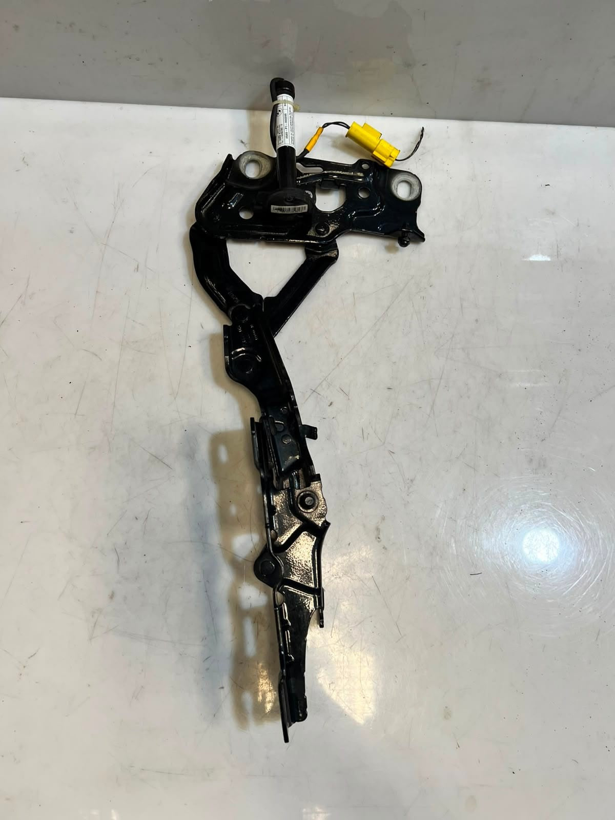 2016-2020 BMW 740i 7 Series G11 G12 750I ENGINE BONNET Hood Hinge 7347408 OEM