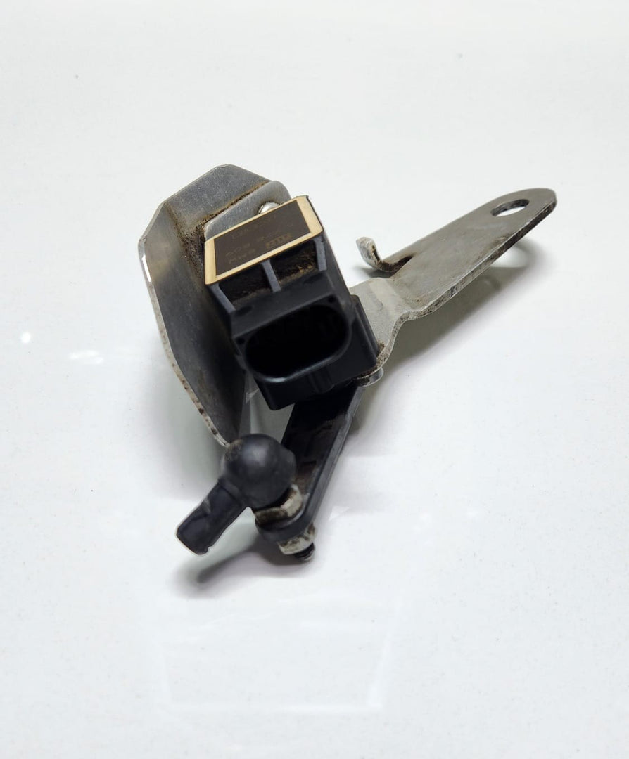 2004-2010 BMW 525i Headlight Level Sensor 6778809
