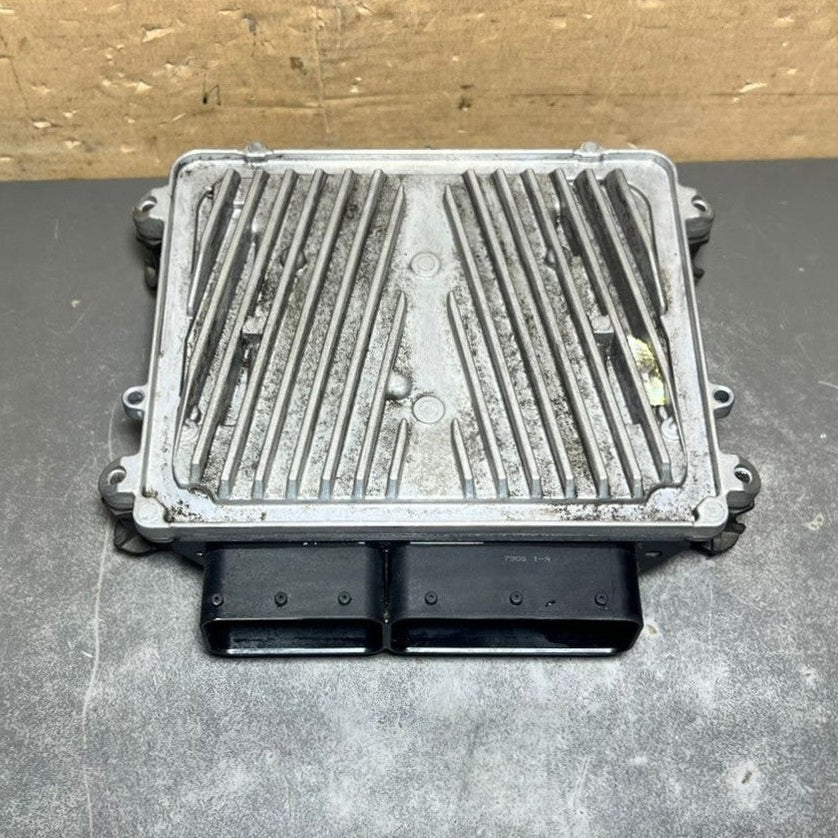 02-09 Mercedes-Benz W211 Motorsteuergerät Einheit ECM ECU A272 1533391 OEM