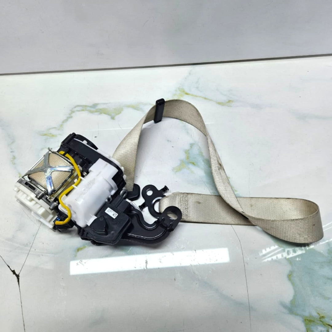 2016-2022 BMW 5 Series G31 Front Right Seat Belt 7430120