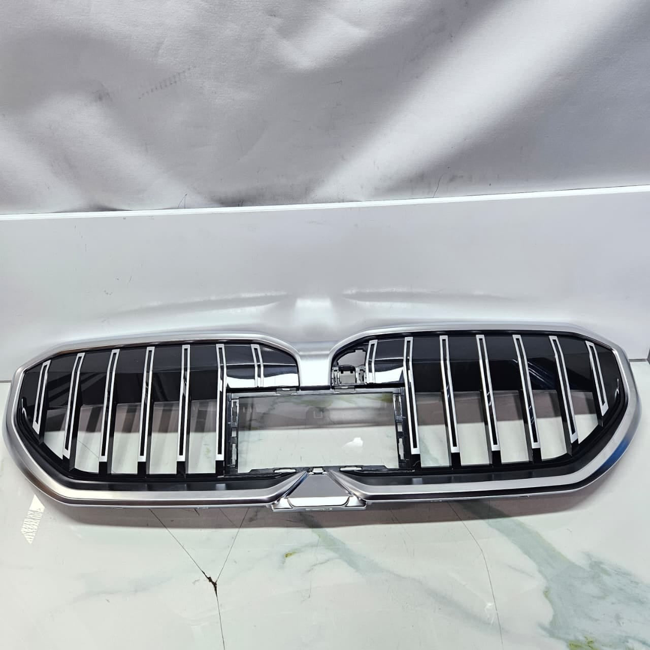Genuine 2024-2026 BMW 5 Series i5 G60 Front Bumper Upper Radiator Grille 5A017A9