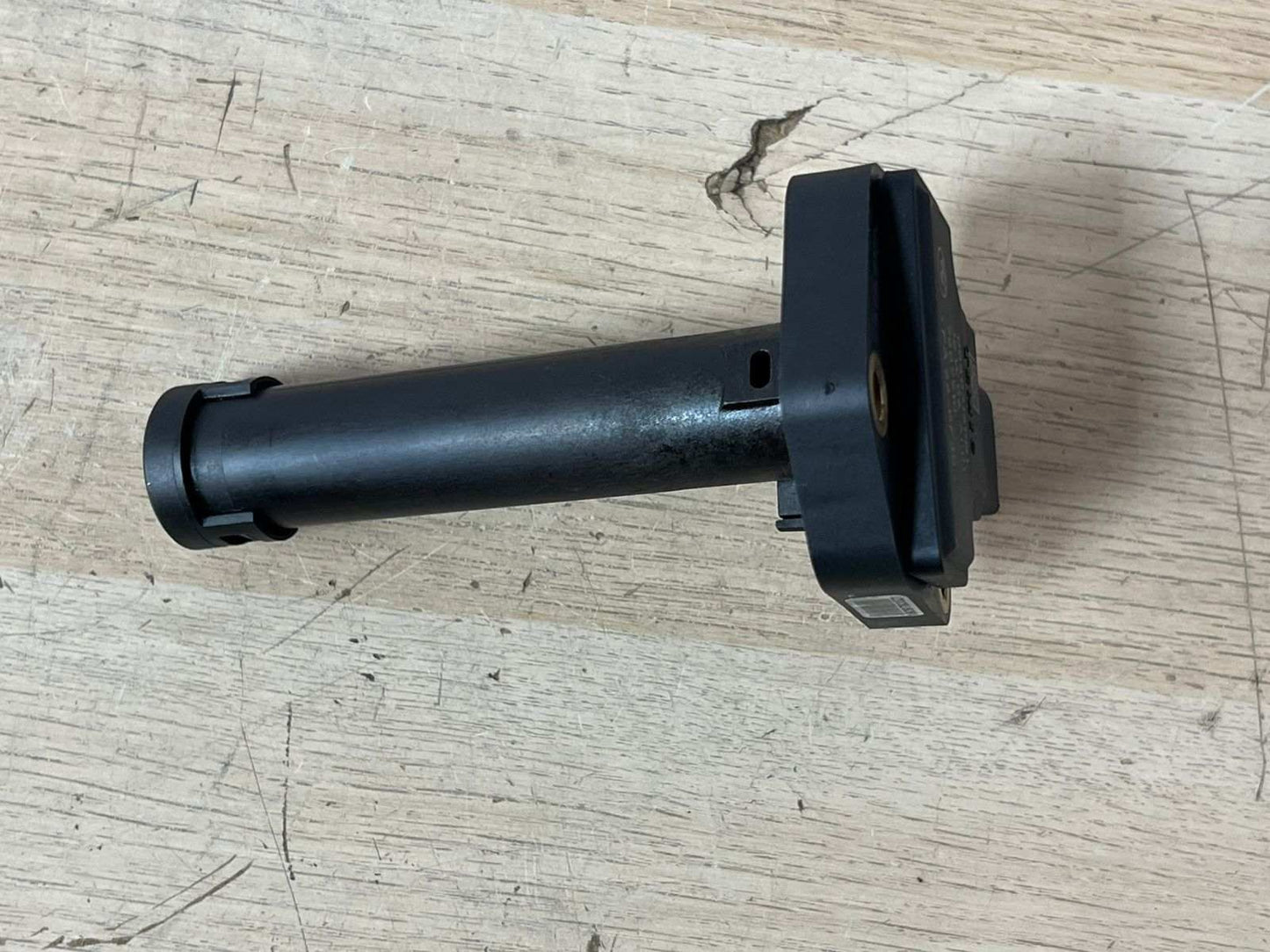 2006-2011 BMW 323i Oil Level Sensor 7607910 323i, 325i, E82 E90 