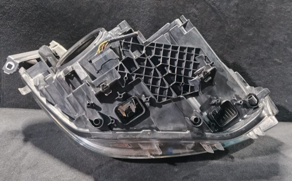 BMW 1 SERIES 120i 2012 F20 LEFT SIDE HEADLIGHT 7229687-09 ECE - 7229687