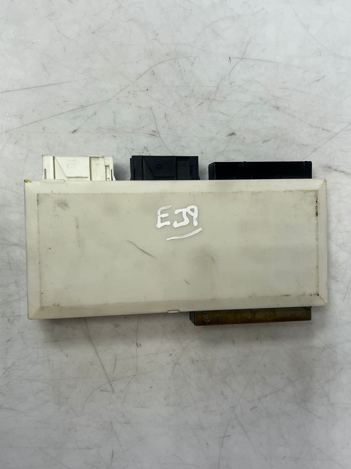 BMW E38 E39 5 Series Body Control Module BCM 8376642 OEM