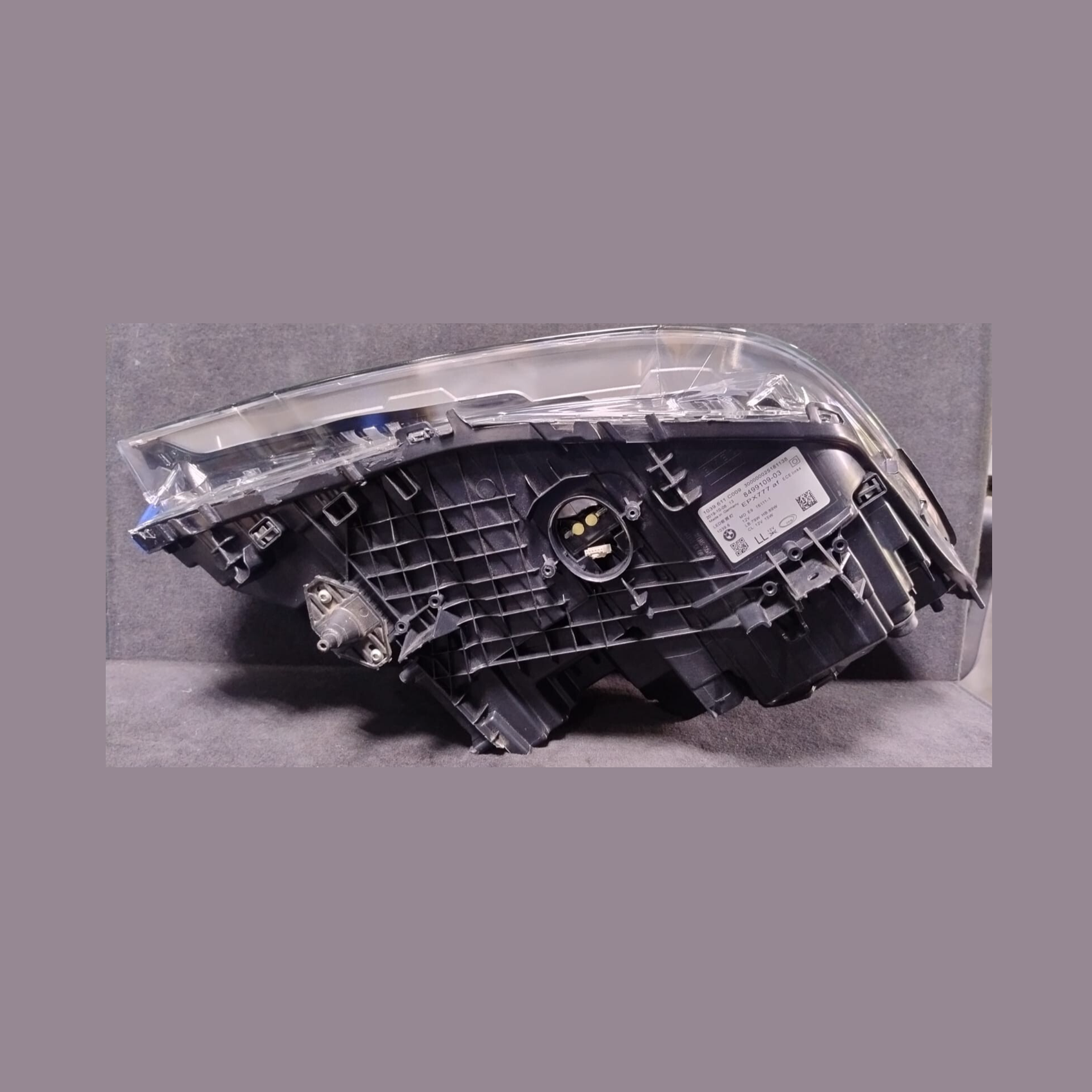 BMW 5 SERIES  G30 LED  ADAPTIVE  LEFT  HEADLIGHT OEM ORGINAL HEADLAMP  8499109