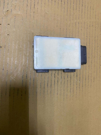 2016 BMW 750Li Blind Spot Radar Control Module 6881203 5 Ser G30 and 7 Ser G11 G