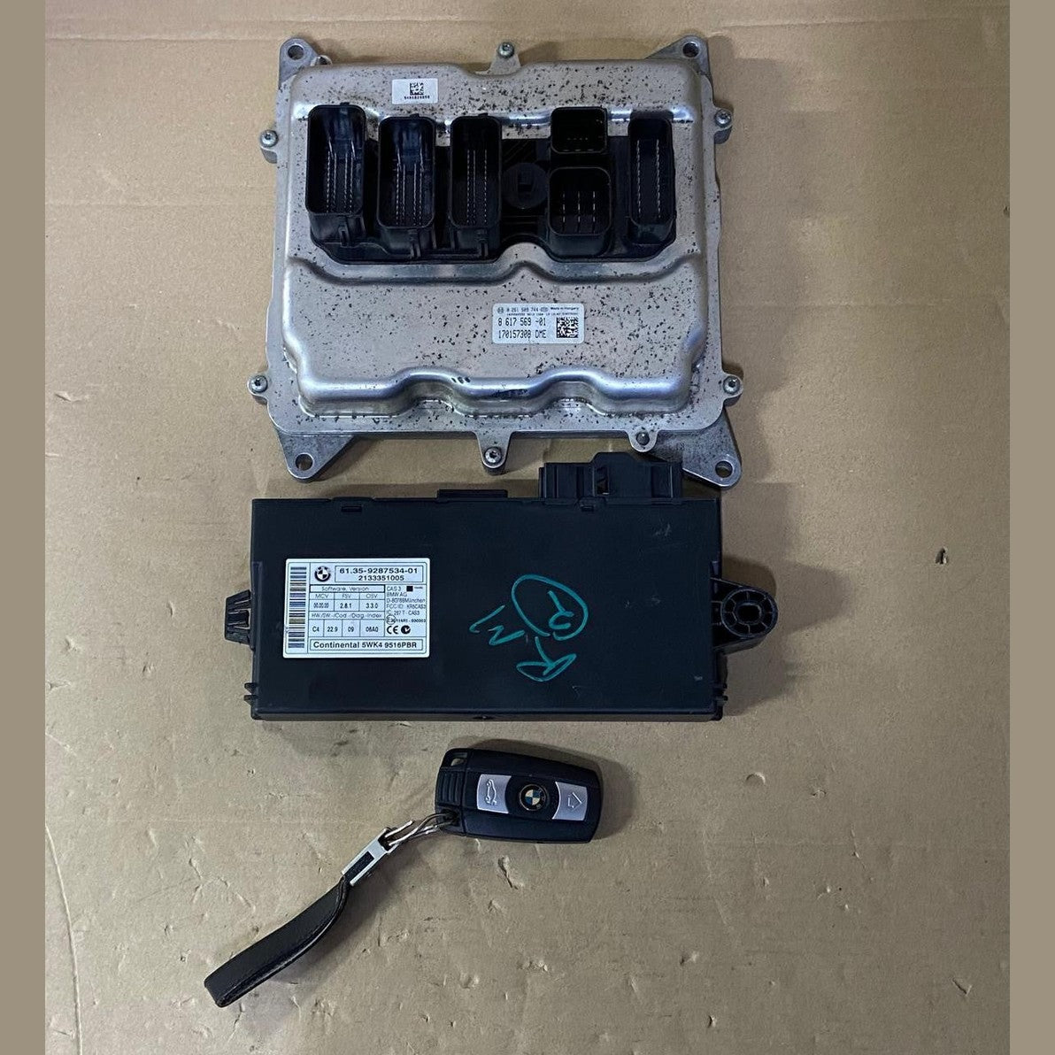 ECU SET 8617569 BMW  X1 E84 2013 LCI TURBO N20A Engine Control Module Unit