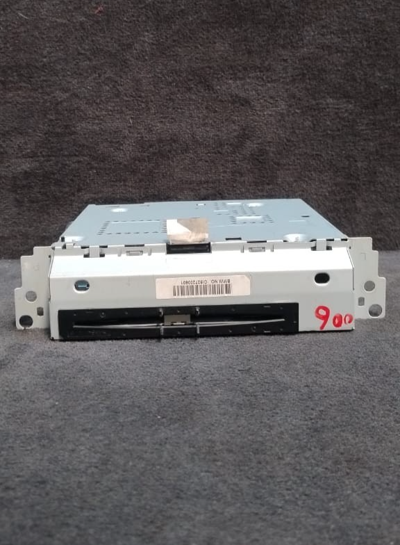 BMW F10 / F11 520D  N47D20C RADIO CD PLAYER AUDIO  TOURING AUTO - 9272006