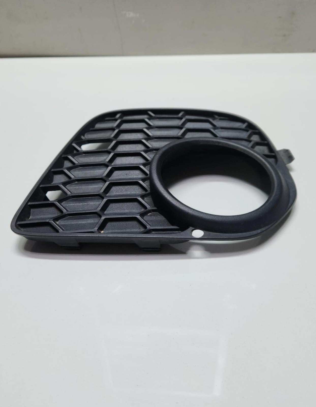 2009-2013 BMW X5 Front Bumper Fog Light Grille 8048022 E70 OEM