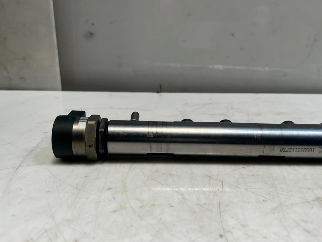 BMW 1' F10 F30 E90 E81 E87 N47 2.0L Fuel Injection Rail With Sensor 7809127 OEM