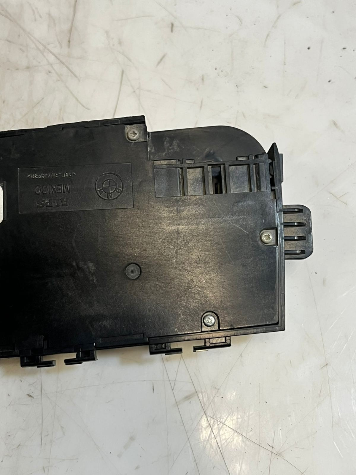 2015 BMW 320i F30 3 Series Front Right Seat ADJUSTMENT Control Switch 9382436