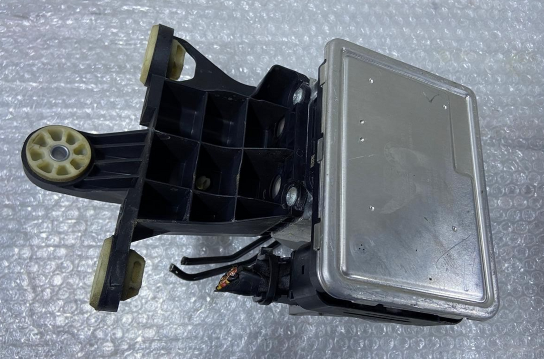 OEM 2021 BMW G20 G26 ABS PUMP ASSEMBLY 5A44C38-01 - 5A44C39