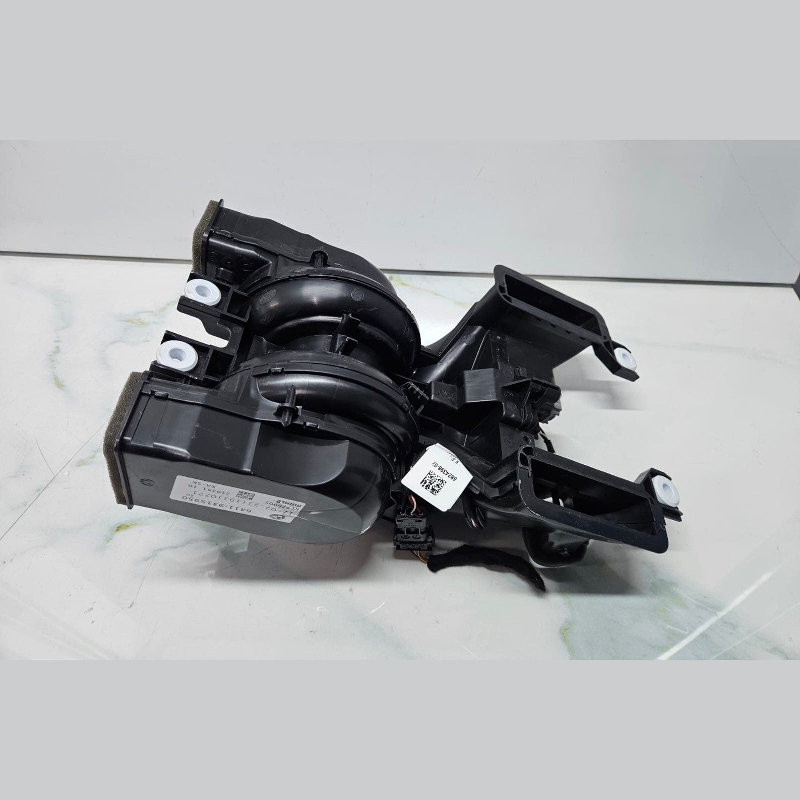 2016-2019 BMW 7 Series G11 740i 750i M760i, X5 G05, X7 Rear Blower Motor 9315950