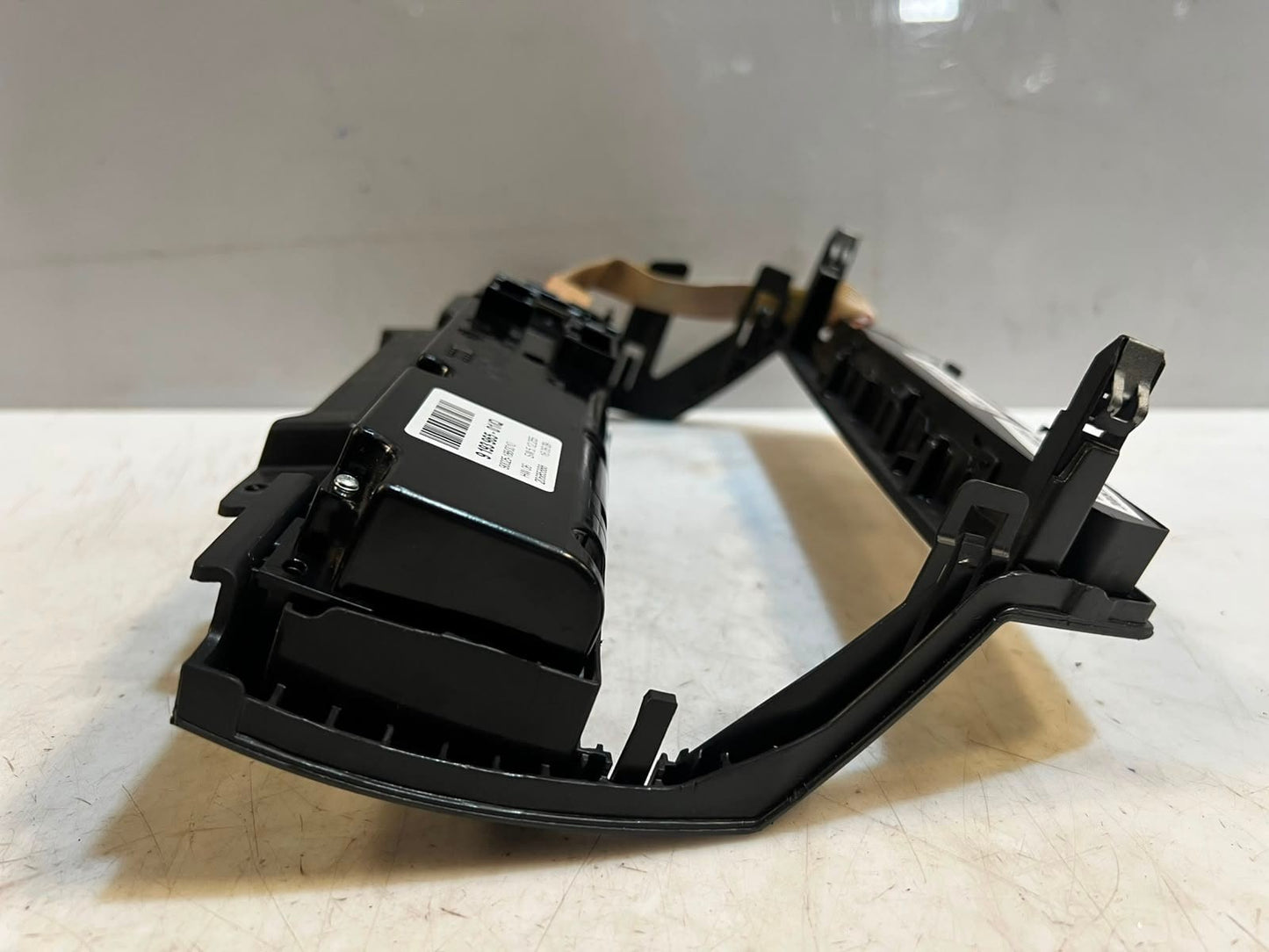 2007-2013 BMW X5 E70 and X6 E71 Air Conditioning Climate Control Unit 9193965 