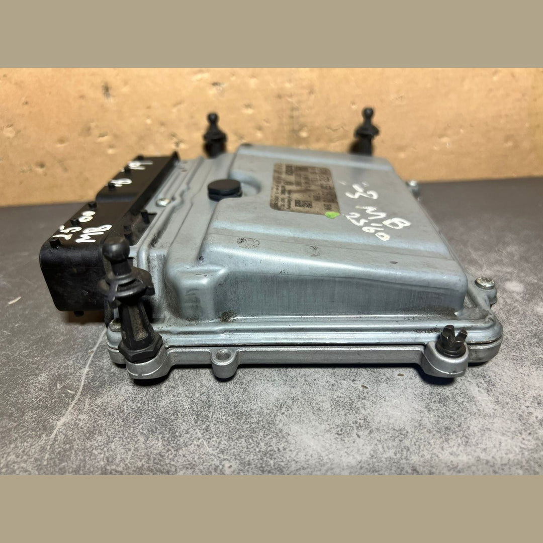 03-06 Mercedes-Benz W203 C-Class ECU Engine Control Module Unit A272 1531679 OEM