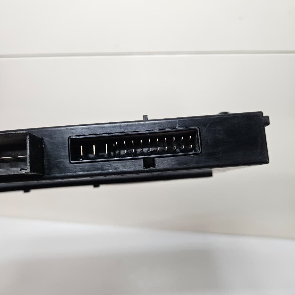 2005 BMW 330i E91 E92 Body Control Module H1 6983302 OEM