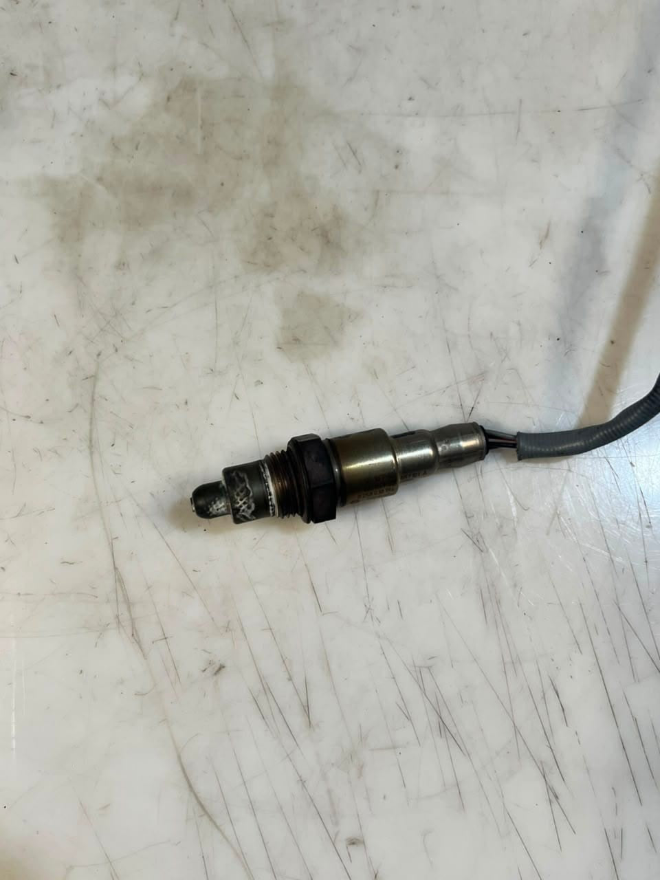 2018-2020 BMW 530e  F20 G01 F21 F22 F30 F31 G30 G31 G11 Oxygen Sensor 8631047