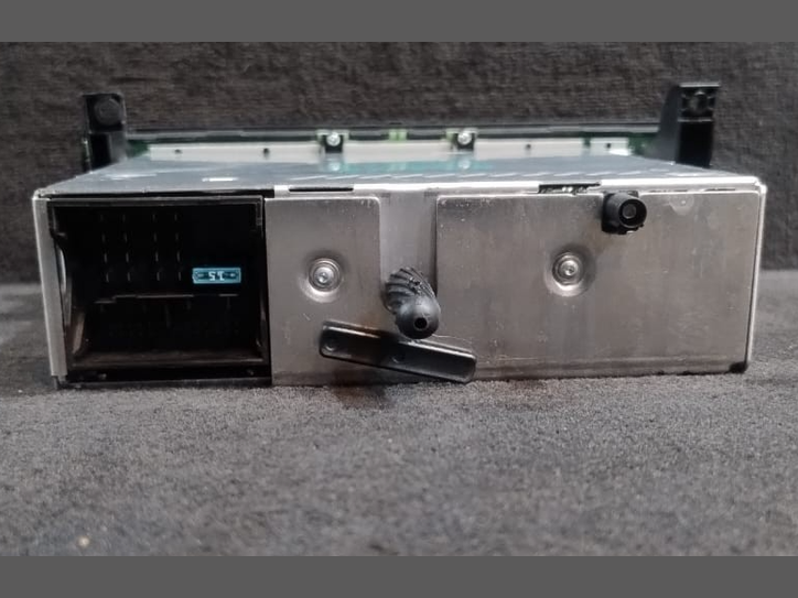 BMW X1 E84 OEM CD DECK HEAD AUDIO UNIT MADE IN JAPAN P/N 9263462