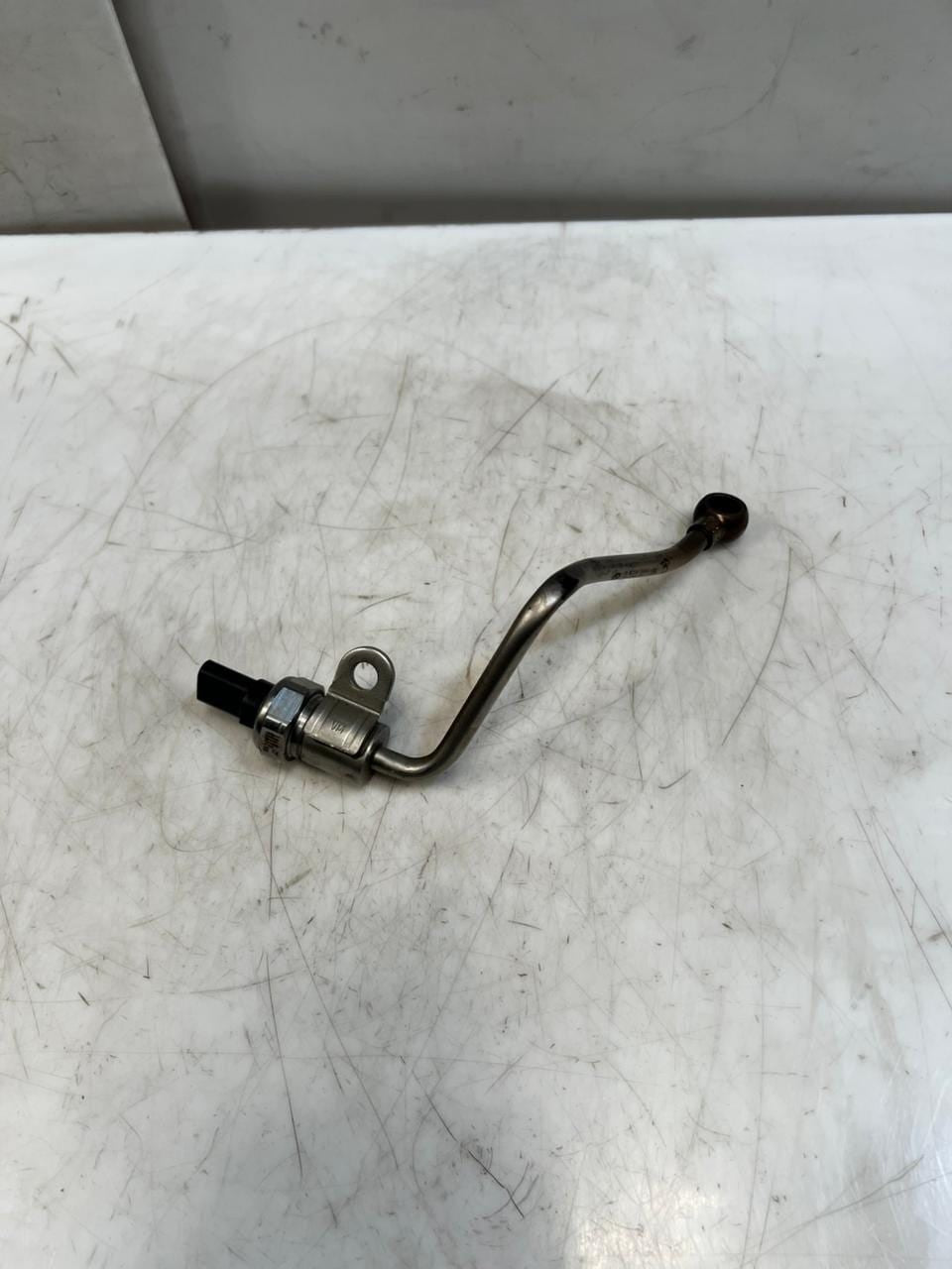 BMW 3 4 Series G20 G21 F36 Gran Coupe Exhaust Gas Pressure Sensor 8570936 OEM