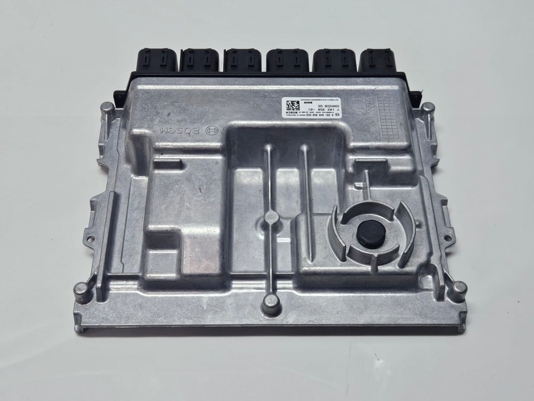 7102358-2019 BMW X5 X7 B57 Engine Control Unit DDE ECU Only OEM