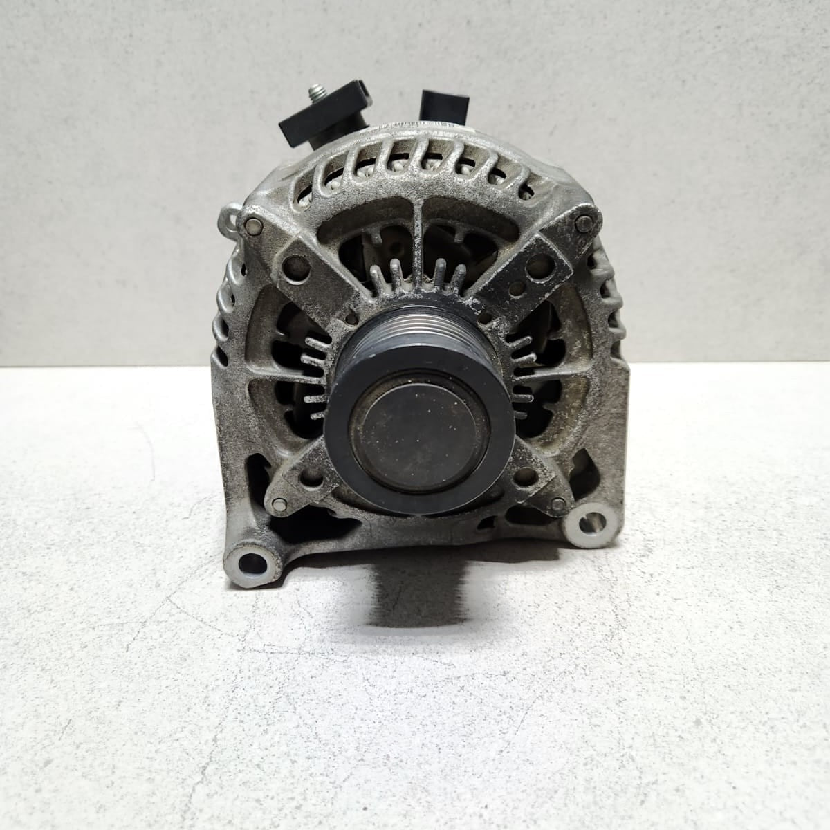 2014-2016 BMW 520i Alternator 7605478 F10 F11 F20 E84 320i 520i 528i series