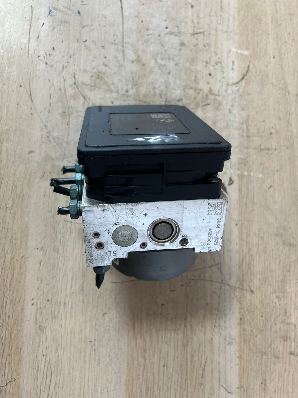 BMW F30 3 Series Anti-Lock ABS Brake Pump Module Assembly Unit 6869726