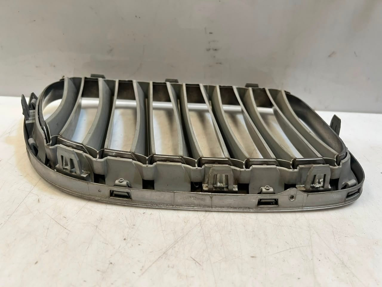 2010-2015 BMW X1 E84 Front Kidney Grille 2993307 OEM
