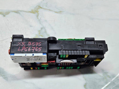 2019-2023 BMW X7 X5 G05 Rear Power Distribution Fuse Box 8706212 OEM